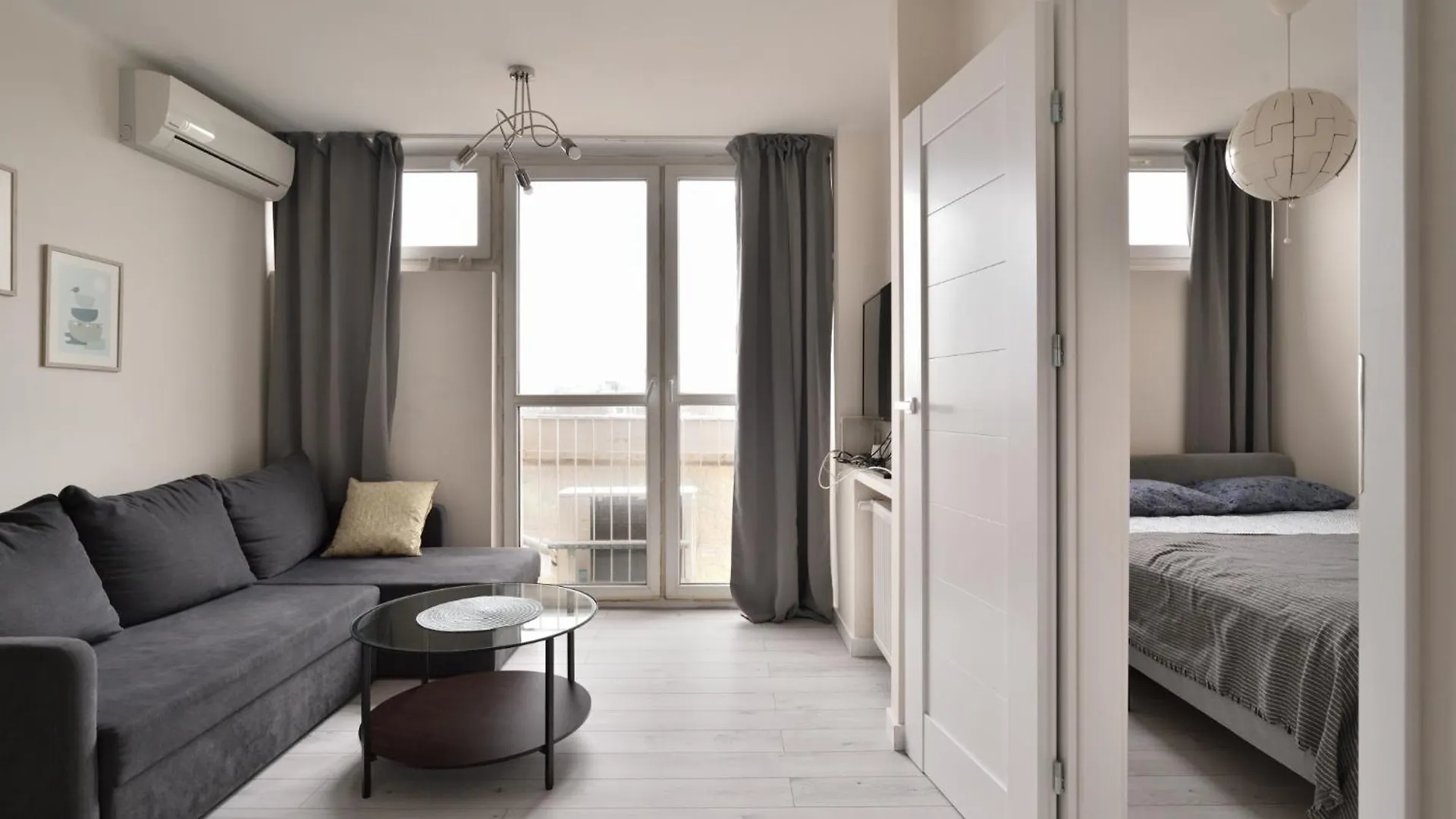 Przechodnia2-Ac-Park View-2 Rooms Warsaw Poland